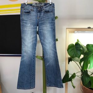 Madewell low rise bootcut distressed jeans size 26 .